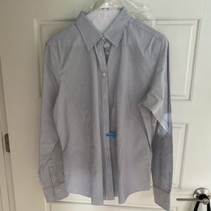 Brooks brothers button down shirt light blue and white women’s size 8 like new